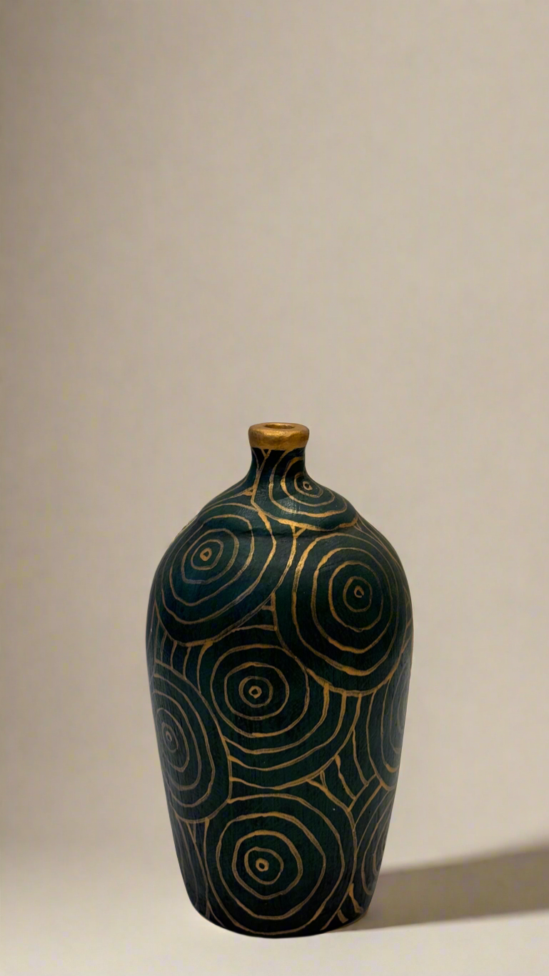 Dark Green Telor