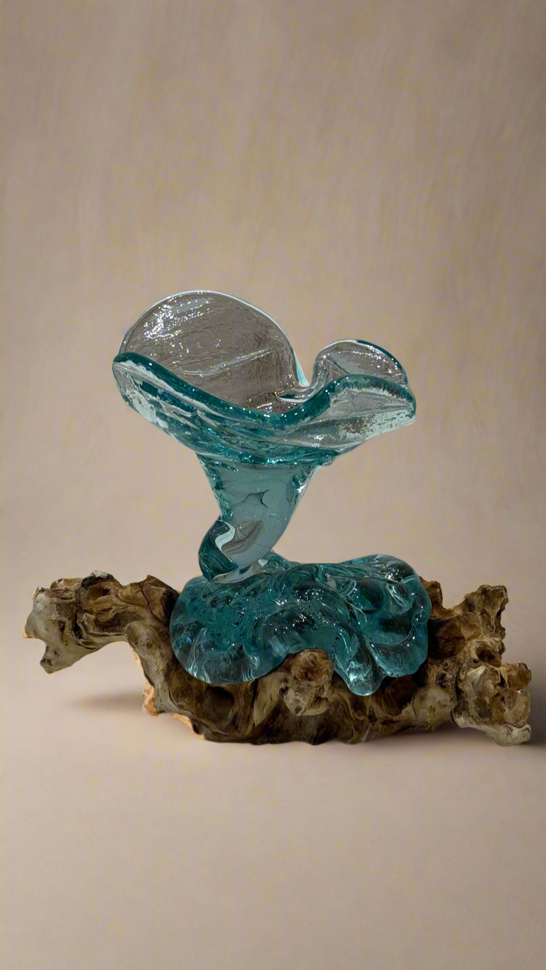 Leaf Glass Form on Wood
