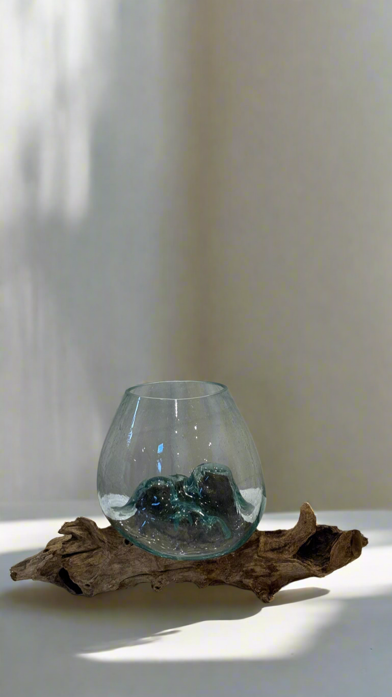 Single Glass Bowl on Branch 25 cm