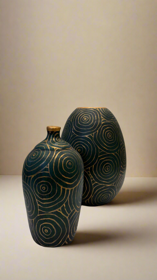 Dark Green Telor